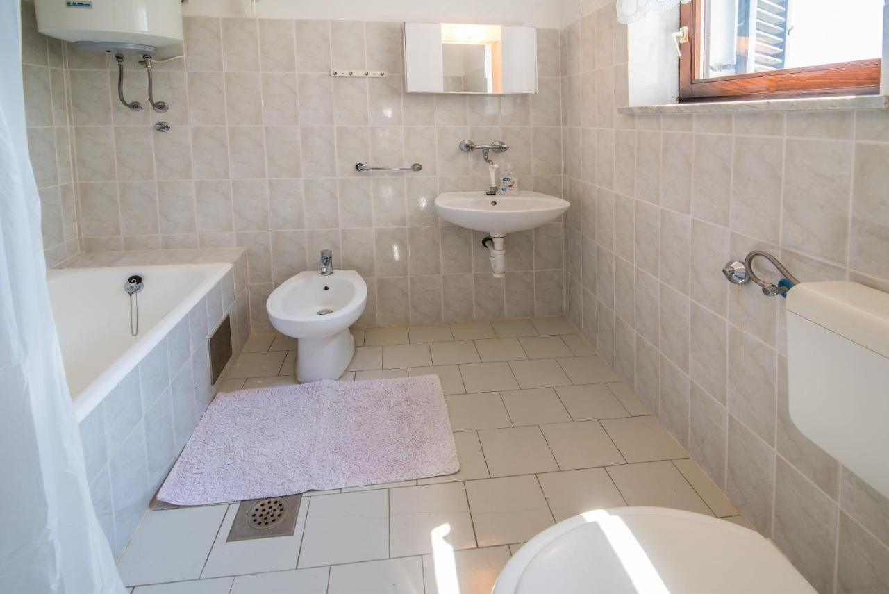 Villa Kuca Za Odmor Kornić Extérieur photo